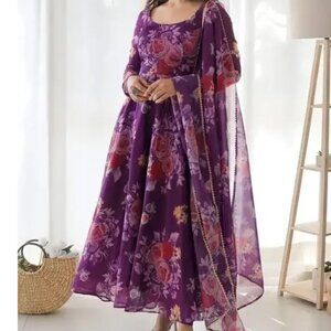 Myra Ravishing Womens Floral Purple Pink Summer Gown elegant